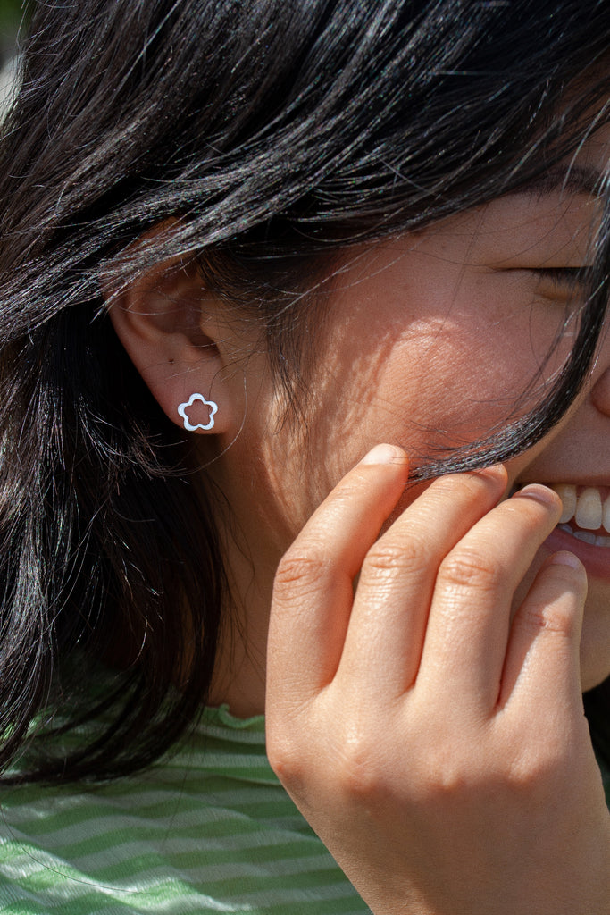 JUKSEREI FLOW EAR STUDS