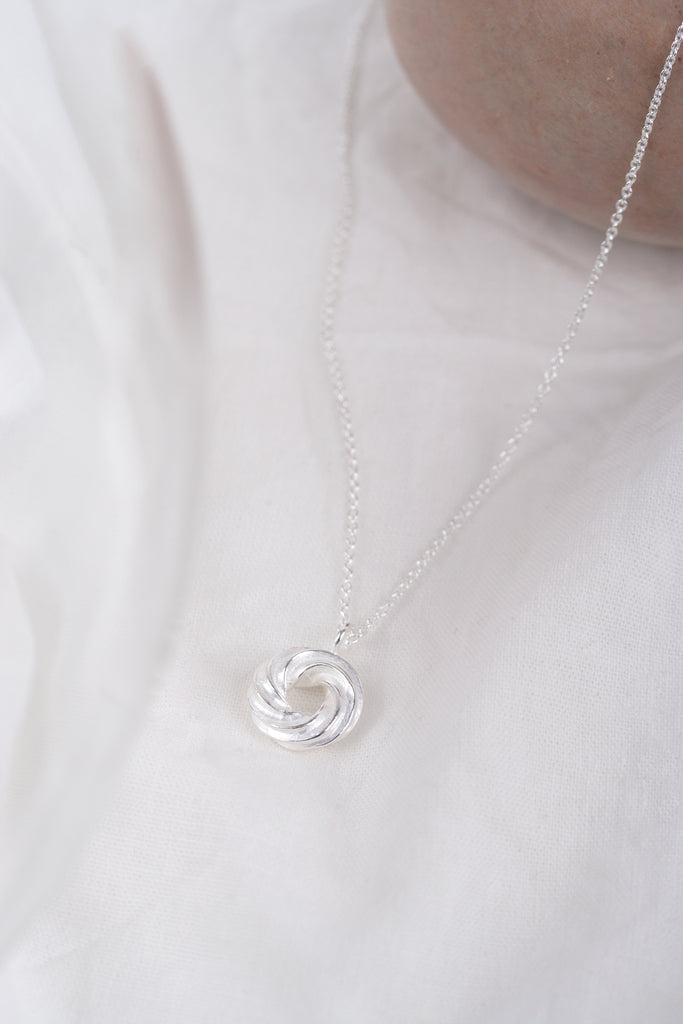 JUKSEREI WILMA NECKLACE · SILVER · B-STOCK