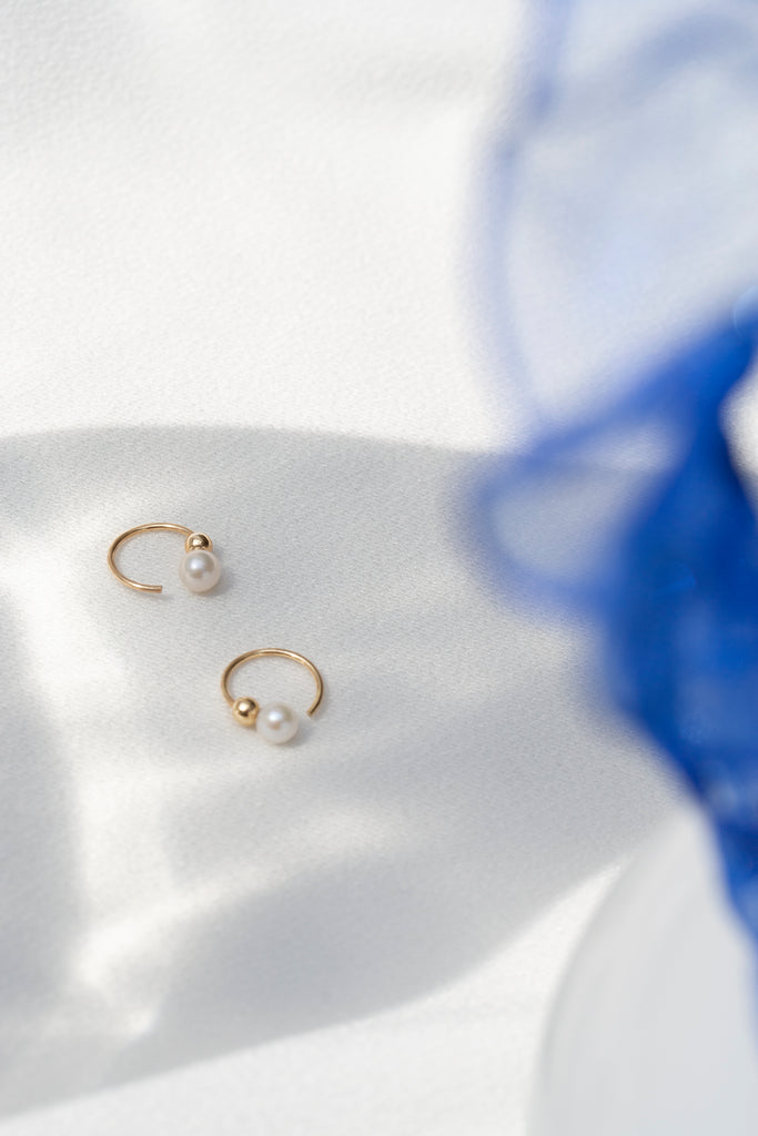 JUKSEREI VOYAGE BUBBLE TWIST EARRINGS